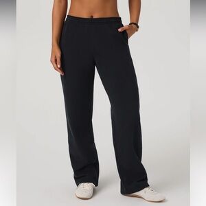 NWT Vuori Restore Straight Leg Sweatpant, Black, XS, Short